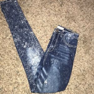 High Waisted Jeans